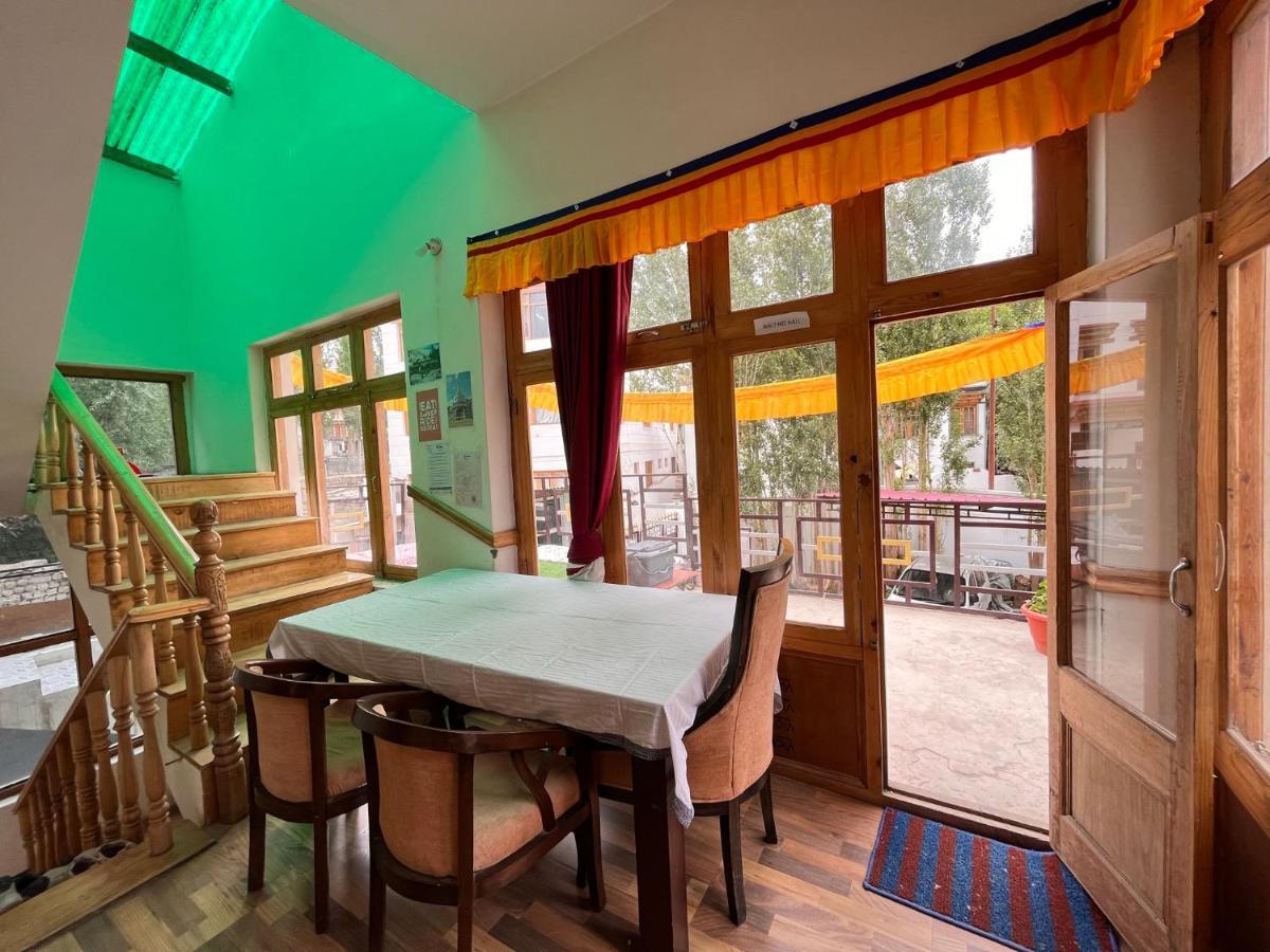 Safarnama Homestay Лех Екстер'єр фото